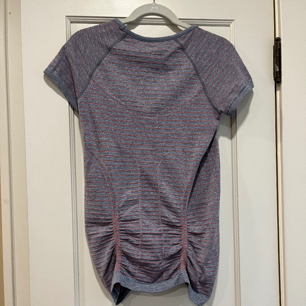 Athleta Top - Picture 2 of 3